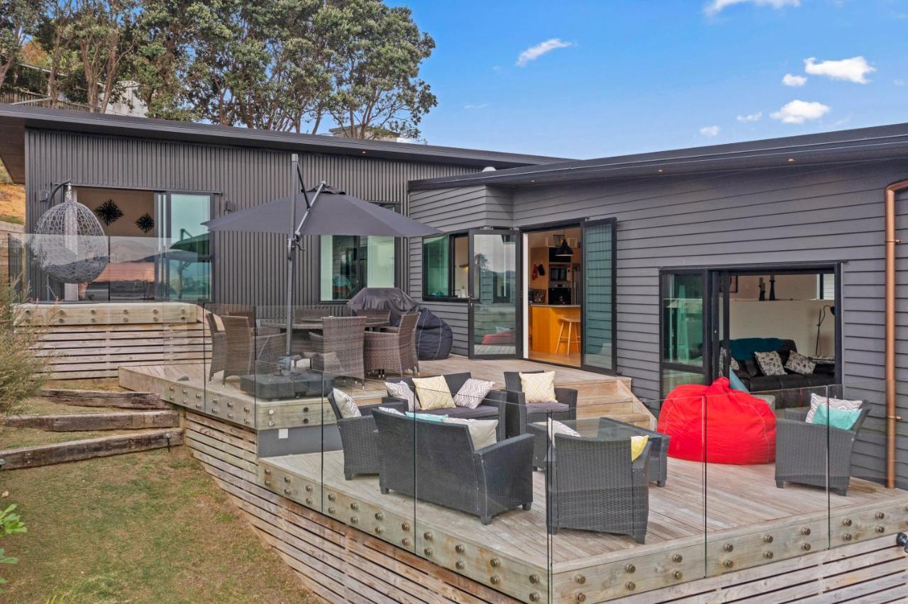 R And R At Robertson - Raglan Holiday Home 외부 사진
